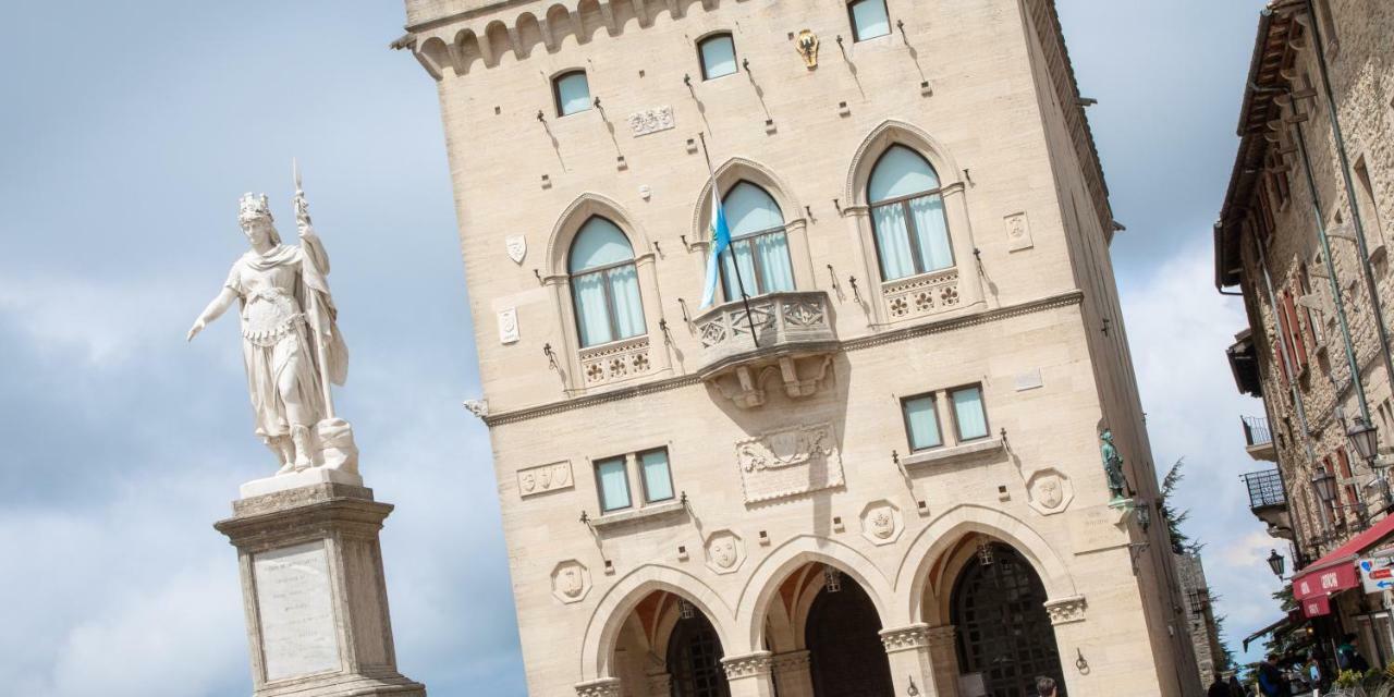 Lodge Holidays - Glamping San Marino Bagian luar foto